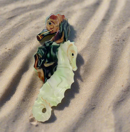 Sylvester the Seahorse Claw Clip