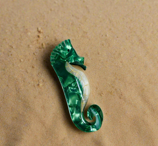 Jerry the Emerald Seahorse Claw Clip